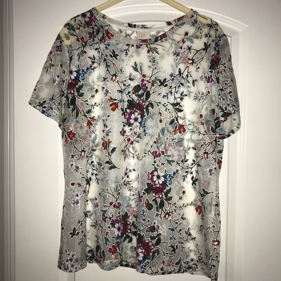 Floral Transparent Top - Picture 2 of 5